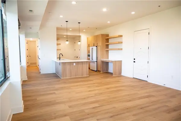 2940 Baltimore Avenue #1504, Kansas City, MO 64108