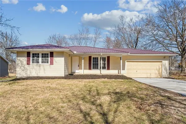 325 E Hickory Street, Drexel, MO 64742