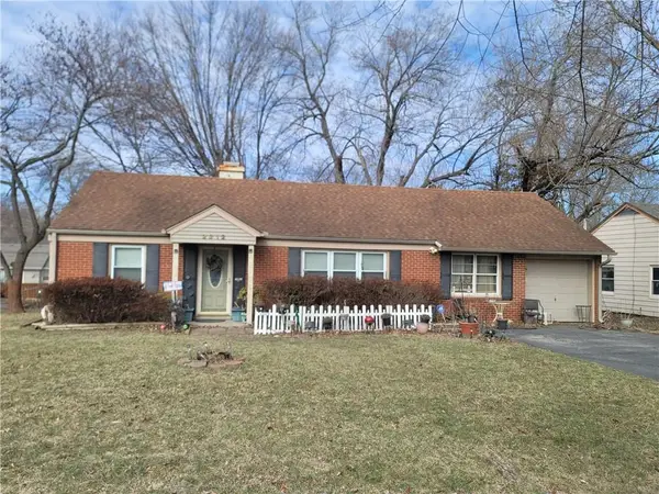 2312 W 78th Street, Prairie Village, KS 66208