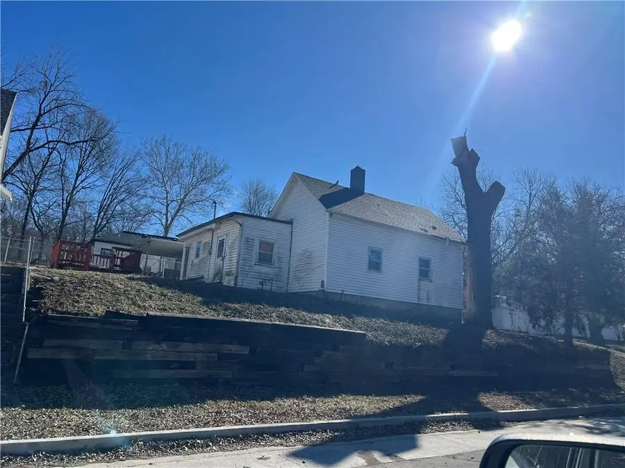 2003 Holman Street, Saint Joseph, MO 64501 - #2