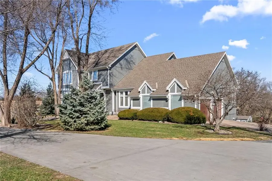 3850 W 183rd Street, Stilwell, KS 66085 - #3