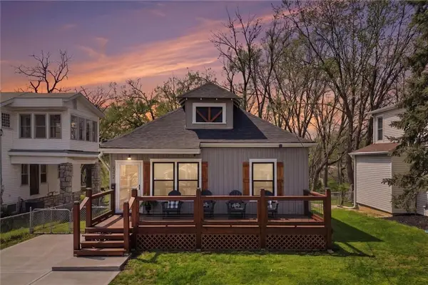 232 Old Orchard Street, Excelsior Springs, MO 64024