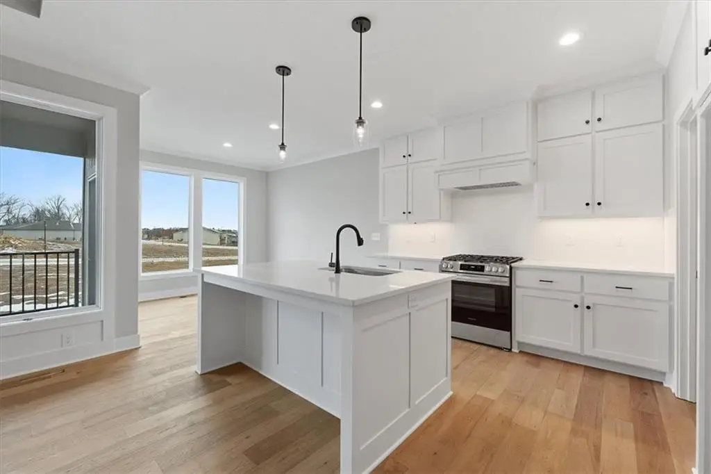 24964 W 94th Place, Lenexa, KS 66227 - #1