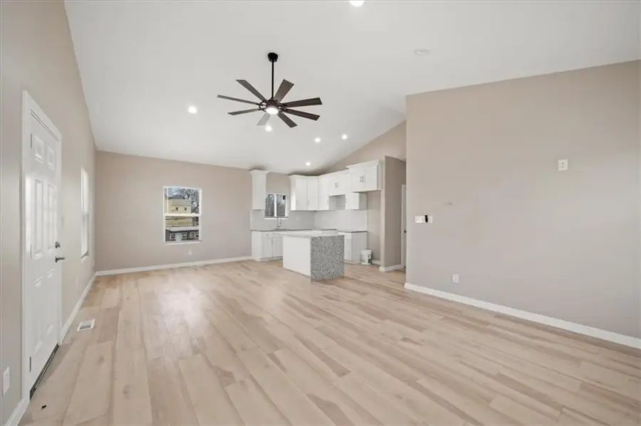 810 N 10th Street, Kansas City, KS 66102 - #3