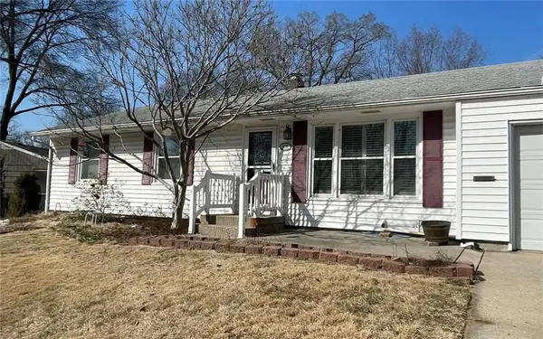 6200 Russell Street, Mission, KS 66202