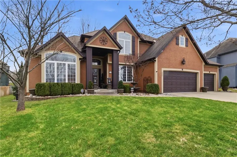 225 Misty Meadow Drive, Lees Summit, MO 64064 - #2