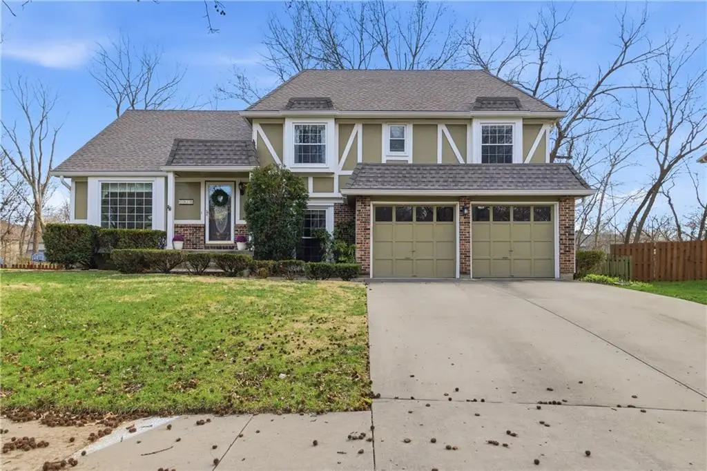 5833 N Beaman Avenue, Kansas City, MO 64152 - #1