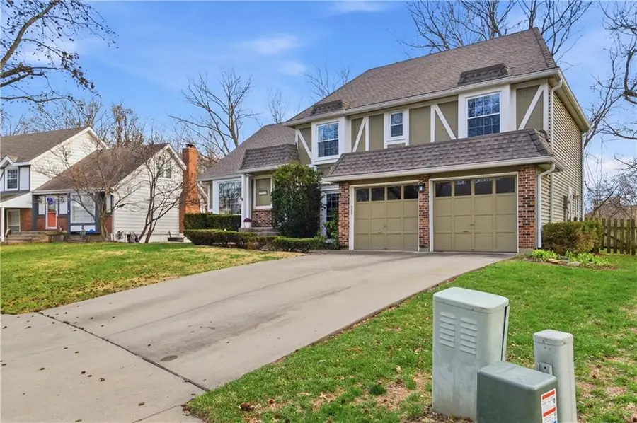 5833 N Beaman Avenue, Kansas City, MO 64152 - #3