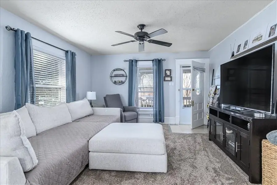 114 Emile Street, Lansing, KS 66048 - #3