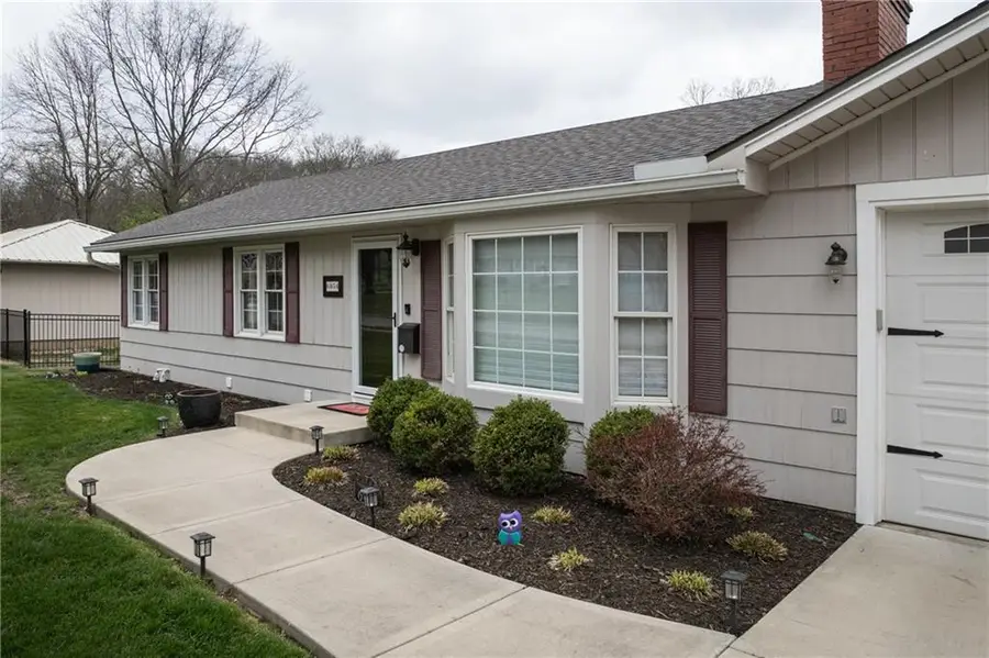 6036 Goodman Street, Merriam, KS 66202 - #2