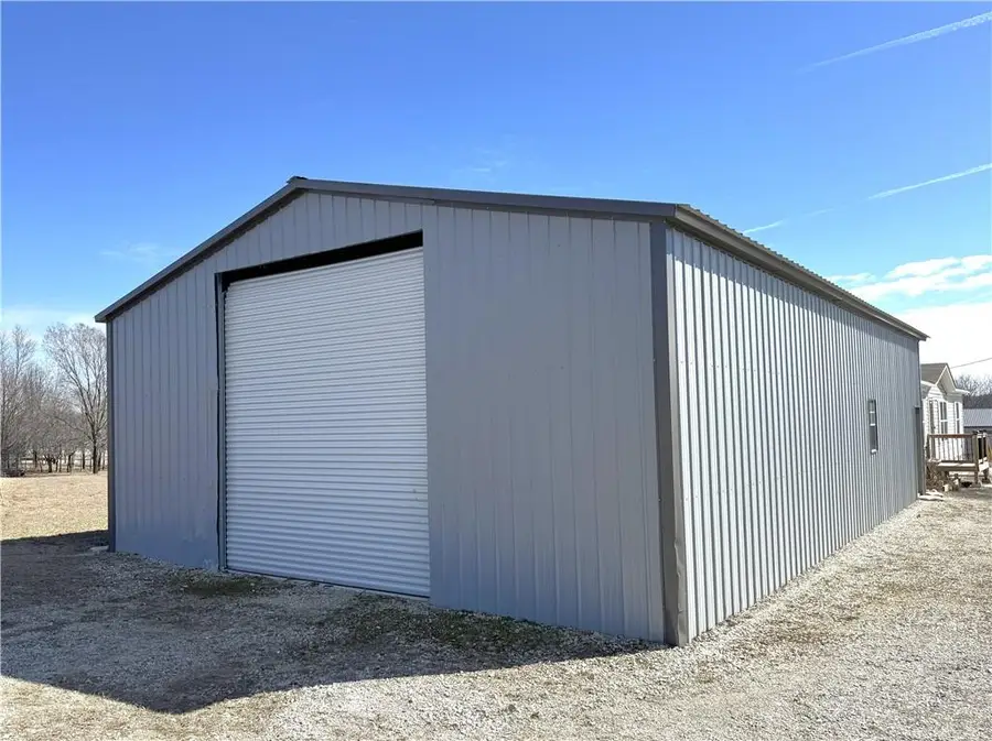 549 N Linn Valley Drive, Linn Valley, KS 66040 - #2