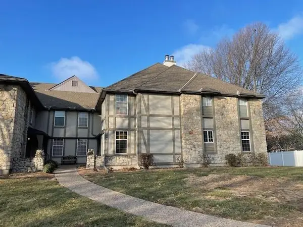 1305 NW Village Drive #B, Blue Springs, MO 64015