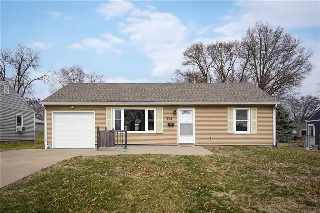 608 NE 66th Terrace, Kansas City, MO 64118 - #1
