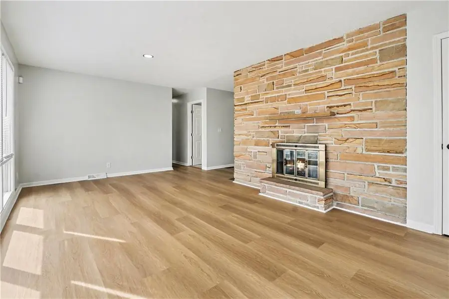 504 S Hunter Street, Independence, MO 64050 - #3