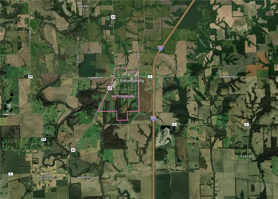 301 2nd Avenue, Pattonsburg, MO 64670 - #3