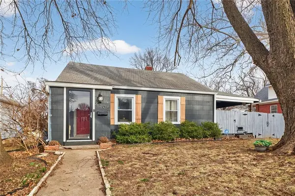 4705 Reinhardt Drive, Roeland Park, KS 66205