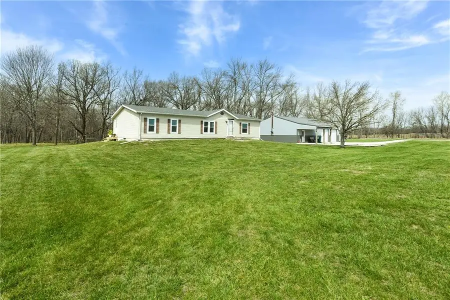 9661 W 343rd Street, Paola, KS 66071 - #3