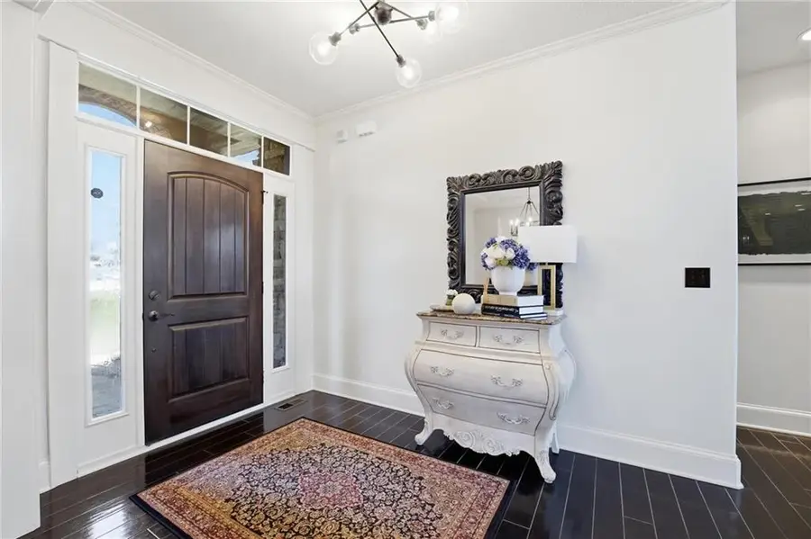 6115 NW Chestnut Court, Parkville, MO 64152 - #3