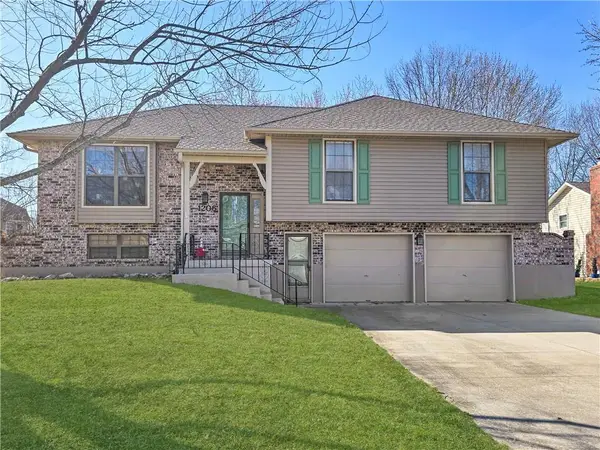 1206 Cambridge Drive, Warrensburg, MO 64093
