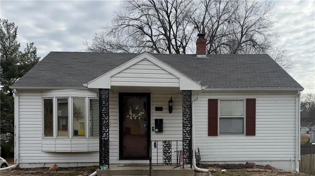 2611 Parallel Avenue, Saint Joseph, MO 64506 - #1