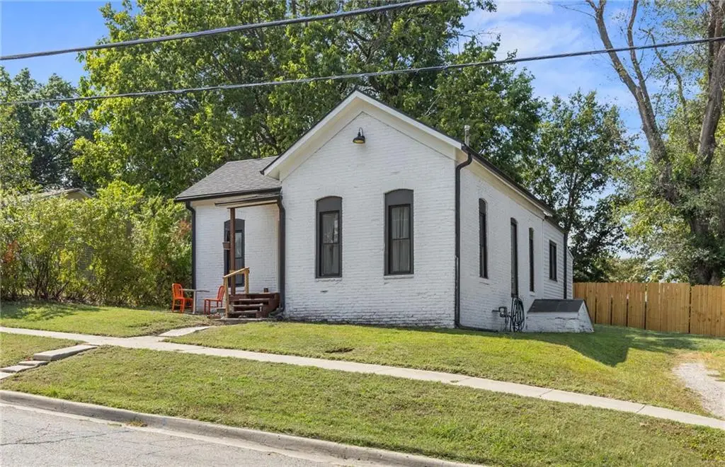 506 N Washington Avenue, Warrensburg, MO 64093 - #1