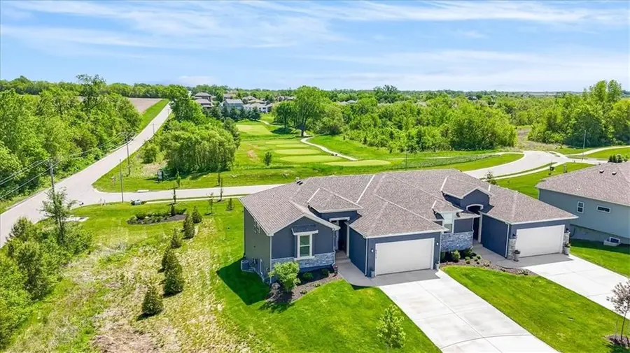 5013 N 145th Street, Basehor, KS 66007 - #3