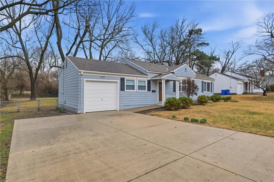 6717 W 79th Street, Overland Park, KS 66204 - #2