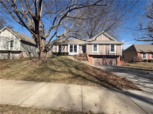 12514 W 101st Street, Lenexa, KS 66215