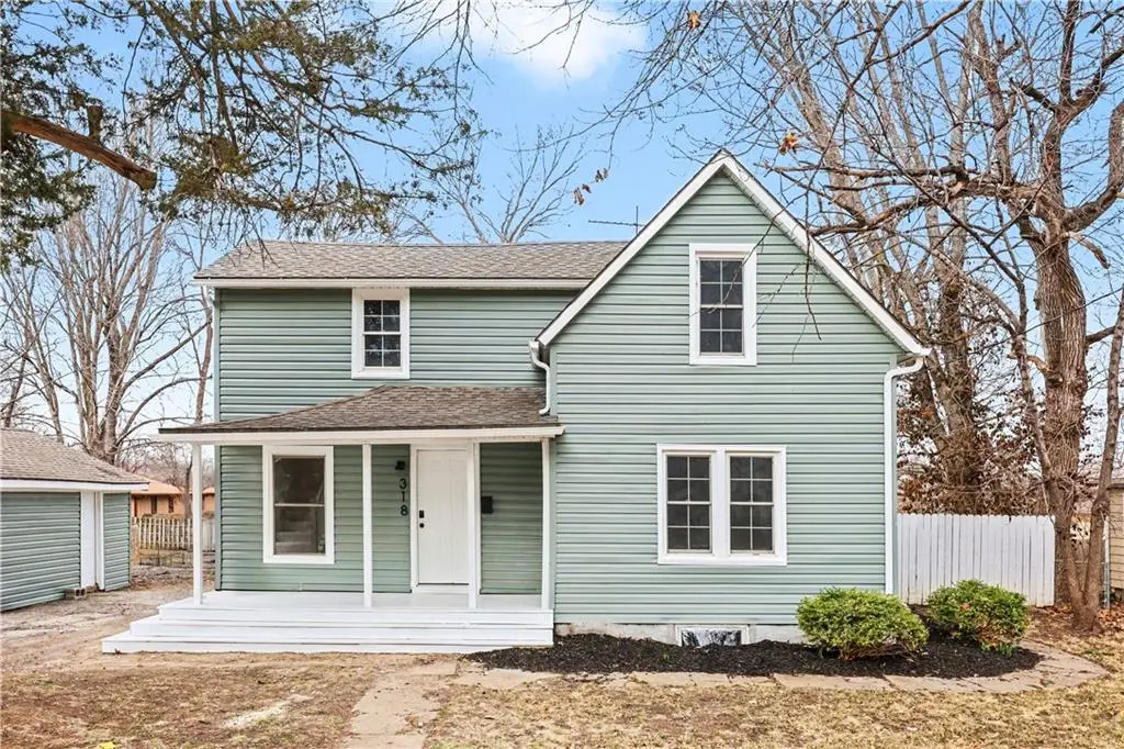 318 E Nichols Street, Spring Hill, KS 66083 - #1