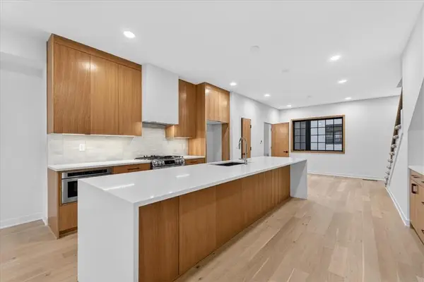 521 E 19th Street, Kansas City, MO 64108