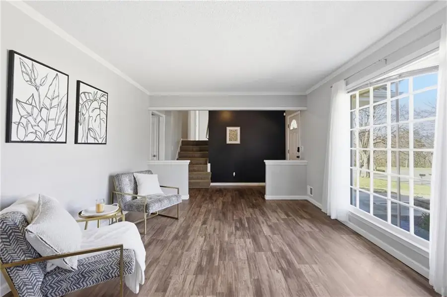 10401 Westgate Street, Overland Park, KS 66215 - #3