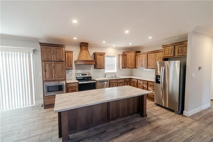 1121 N 6th Street, Atchison, KS 66002 - #2