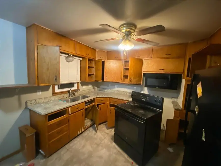 1012 Magnolia Street W, Excelsior Springs, MO 64024 - #2