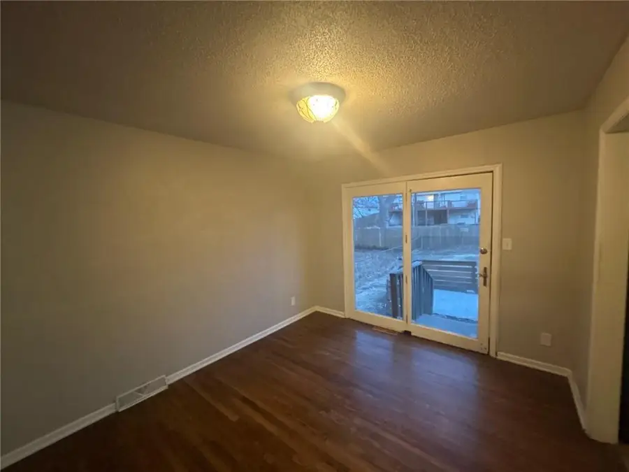 7421 Hardy Avenue, Raytown, MO 64133 - #3