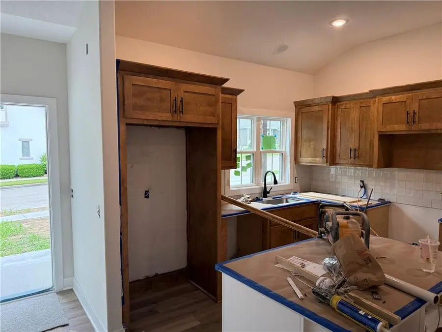 3109 Carlisle Court, Saint Joseph, MO 64506 - #2