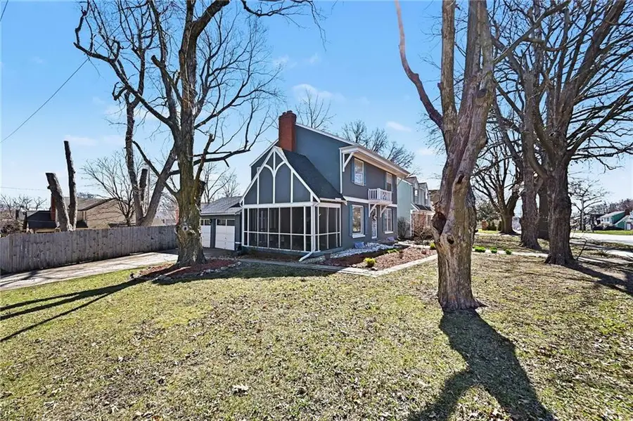 7903 Holmes Road, Kansas City, MO 64131 - #3