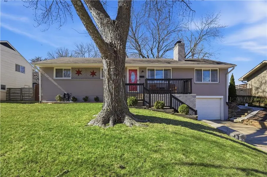 5312 N Jackson Avenue, Kansas City, MO 64119 - #2