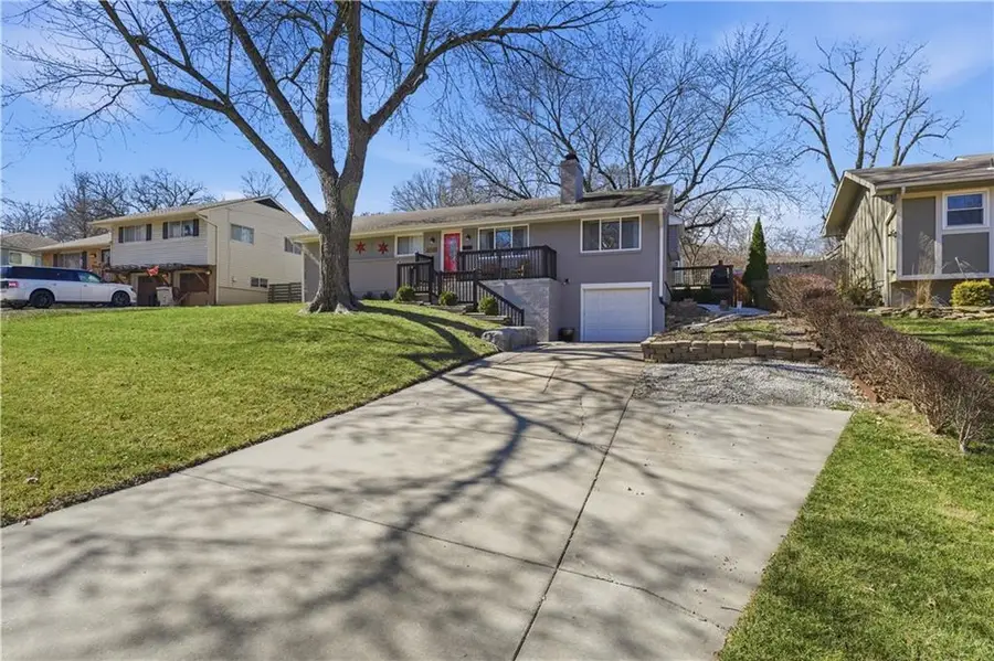 5312 N Jackson Avenue, Kansas City, MO 64119 - #3