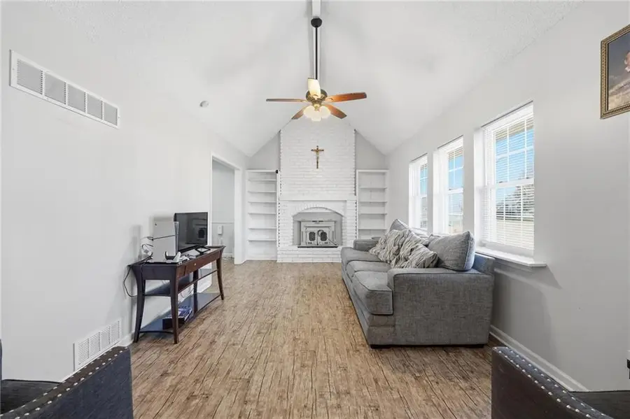 7901 NW 85th Terrace, Kansas City, MO 64153 - #2