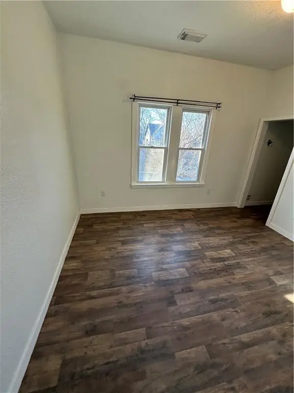 2323 Jackson Avenue, Kansas City, MO 64127 - #3