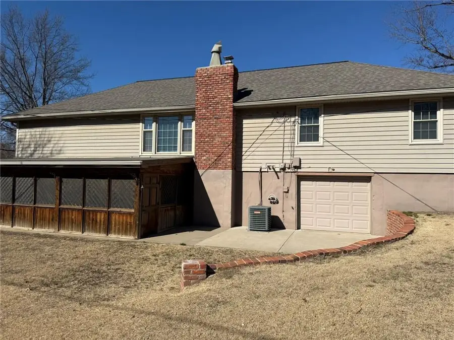 11703 E 48th Street, Kansas City, MO 64133 - #2