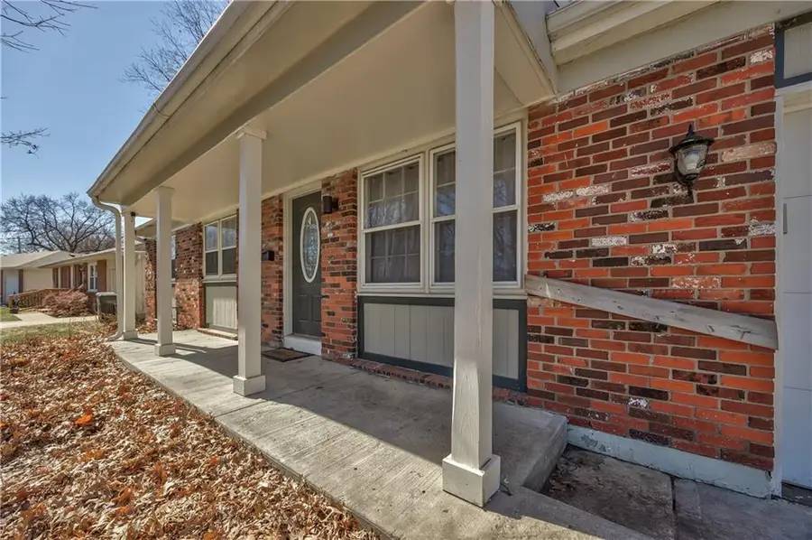 16403 E Ellison Way, Independence, MO 64055 - #3