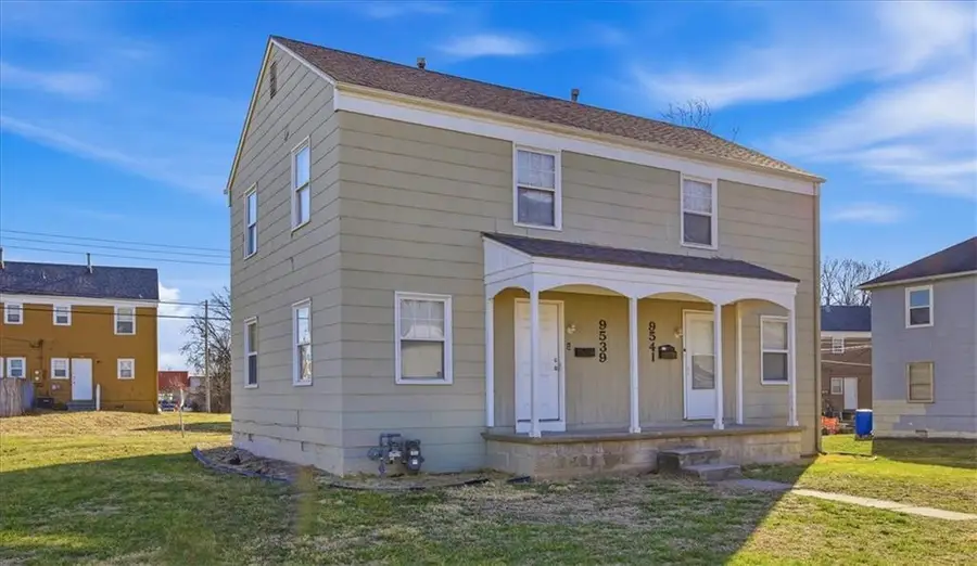 9539-9541 Charlotte Street, Kansas City, MO 64131 - #2