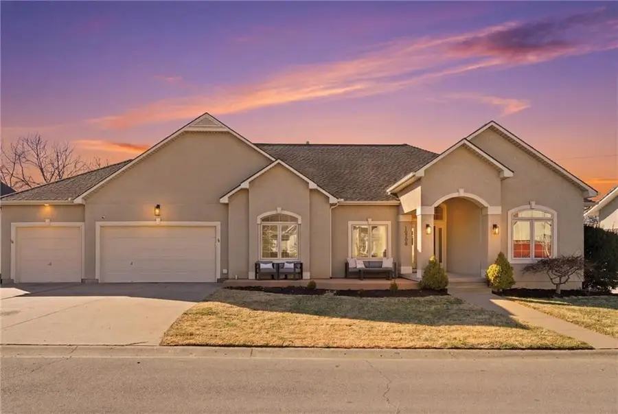 10308 Granada Lane, Overland Park, KS 66207 - #2