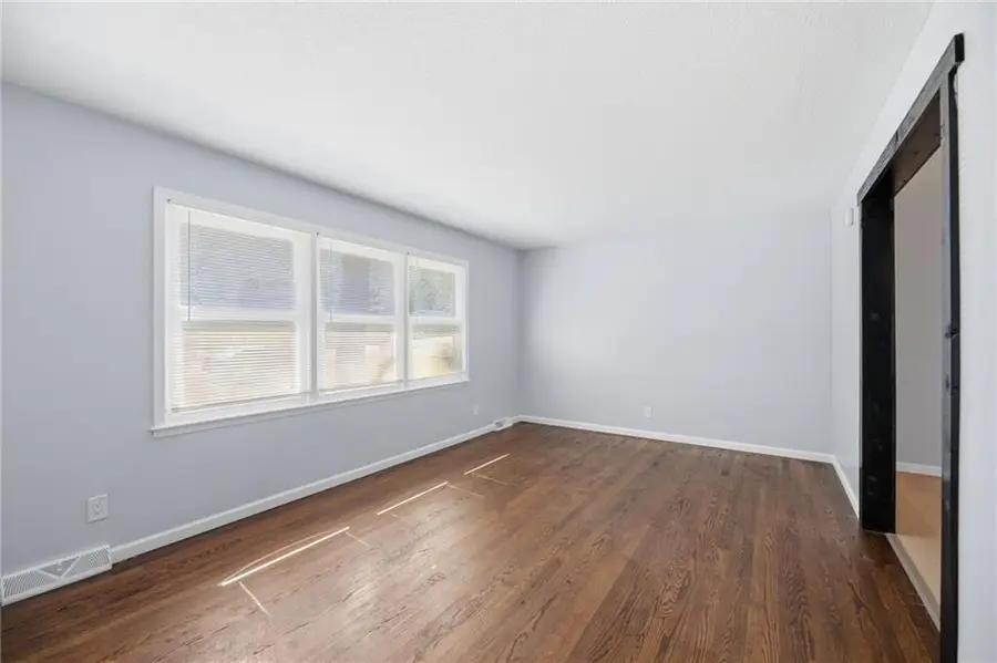 200 E 10th Street, Kearney, MO 64060 - #3