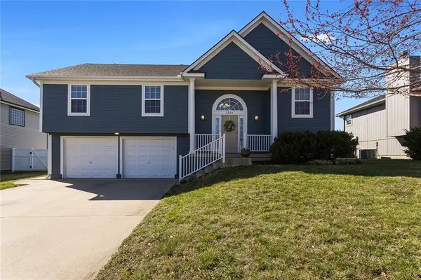 2331 NE Summerfield Drive, Blue Springs, MO 64029