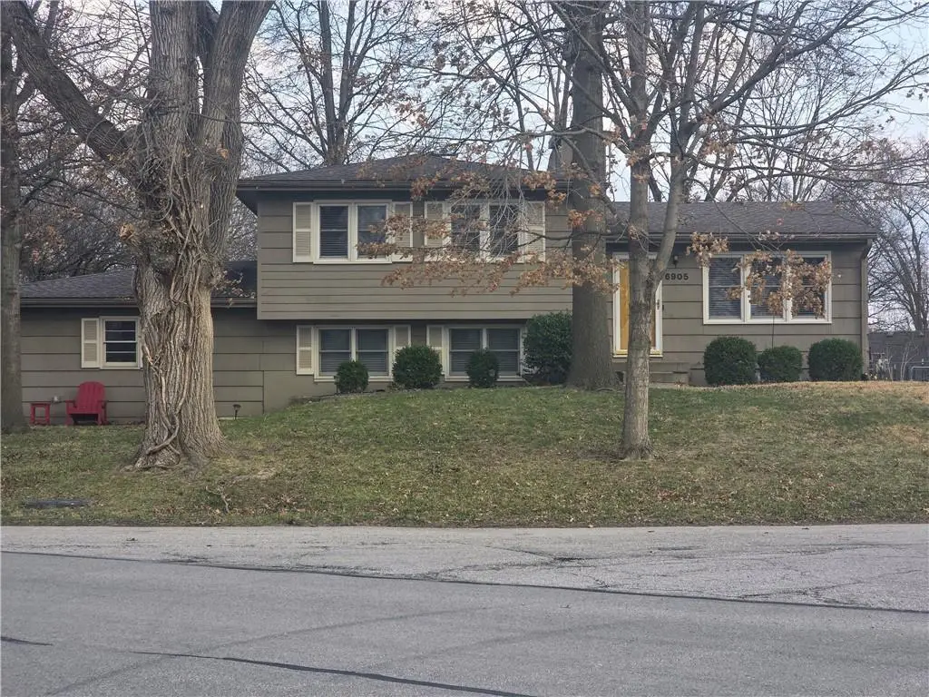 6905 NW 75th Street, Kansas City, MO 64152 - #1