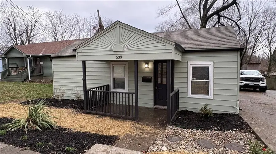 539 E Mill Street, Liberty, MO 64068 - #2