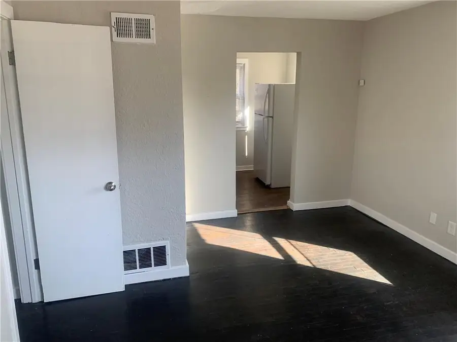 4029 Wabash Avenue, Kansas City, MO 64130 - #2