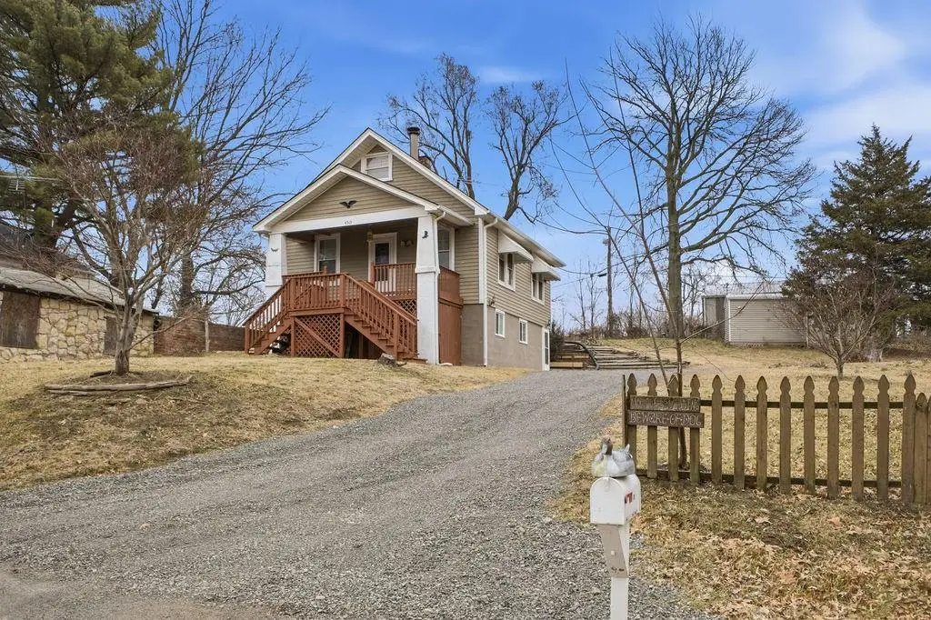 4515 Paseo Drive, Saint Joseph, MO 64503 - #1